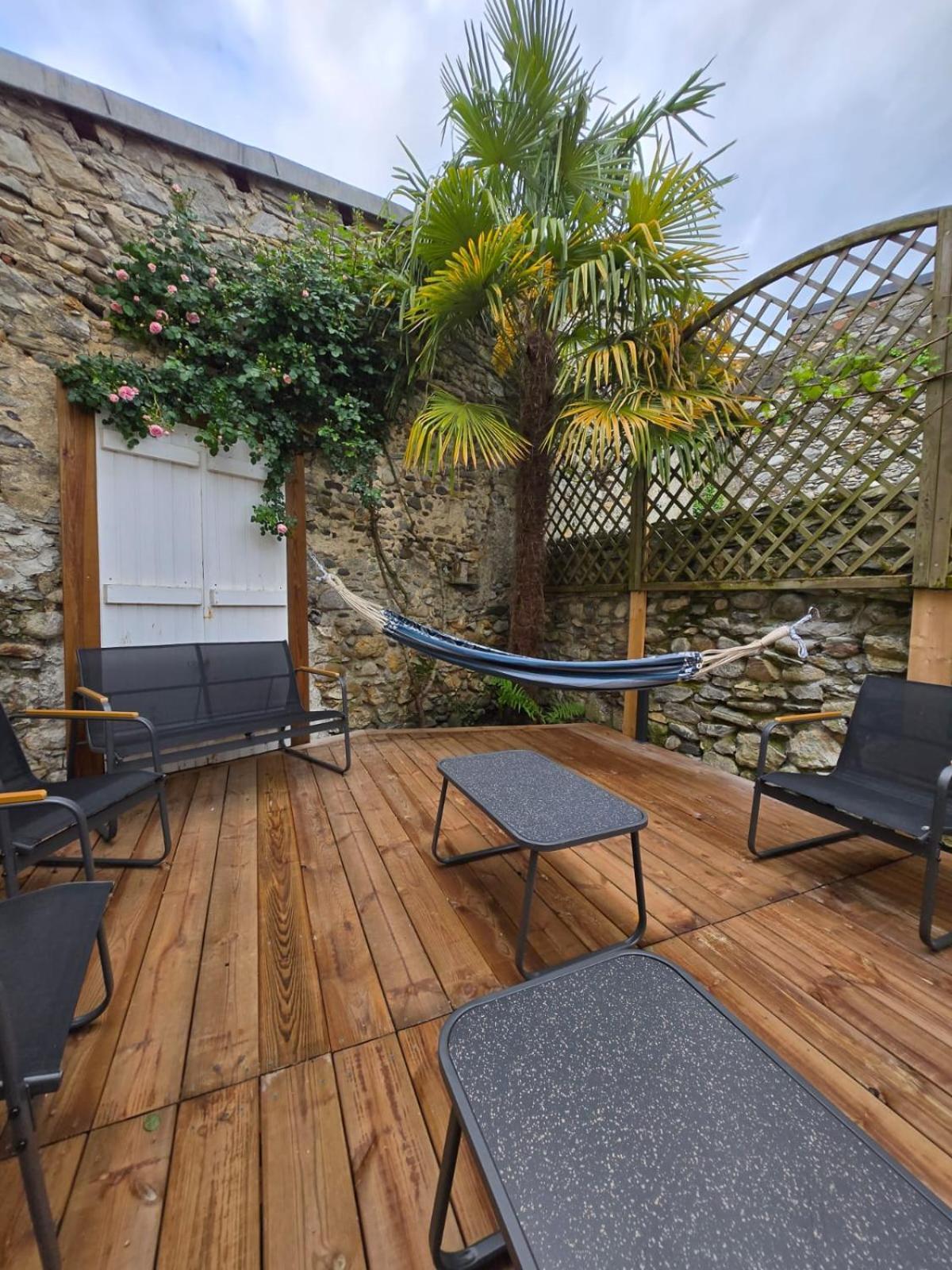 Le Pavillon De L'Intemporelle Bagneres De Bigorre Extérieur photo